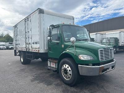 Freightliner M2 20 ft Box Truck - 250HP, 6 Speed Automatic, Roll up Door