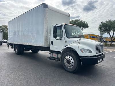 Freightliner M2 26 ft Box Truck - 220HP, 6 Speed Automatic, Roll up Door