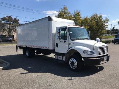 Freightliner M2 20 ft Box Truck - 220HP, 6 Speed Automatic, Roll up Door
