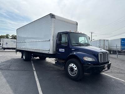 Freightliner M2 26 ft Box Truck - 220HP, 6 Speed Automatic, Roll up Door