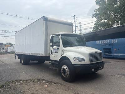 Freightliner M2 26 ft Box Truck - 220HP, 6 Speed Automatic, Roll up Door