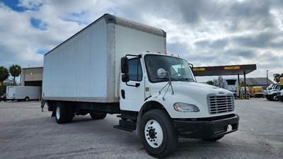 Freightliner M2 26 ft Box Truck - 220HP, 6 Speed Automatic, Roll up Door