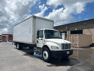Freightliner M2 26 ft Box Truck - 220HP, 6 Speed Automatic, Roll up Door