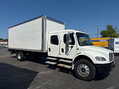 Freightliner M2 24 ft Box Truck - 220HP, 7 Speed Automatic, Roll up Door