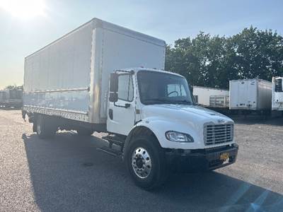 Freightliner M2 26 ft Box Truck - 220HP, 6 Speed Automatic, Roll up Door
