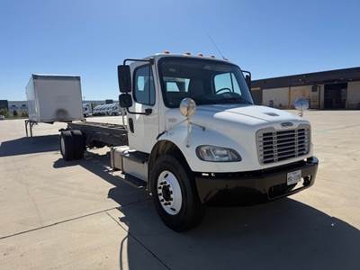 Freightliner M2 Box Truck - 240HP, 6 Speed Automatic, Swing Door