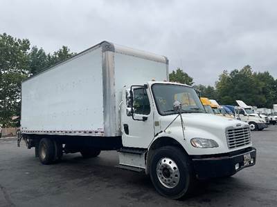 Freightliner M2 24 ft Box Truck - 220HP, 6 Speed Automatic, Roll up Door