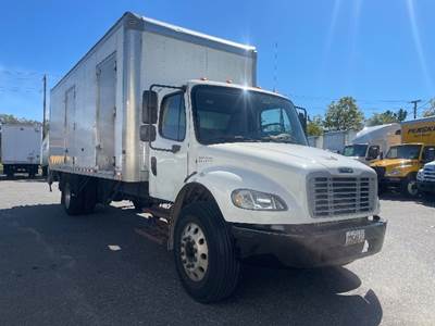 Freightliner M2 24 ft Box Truck - 240HP, 6 Speed Automatic, Roll up Door