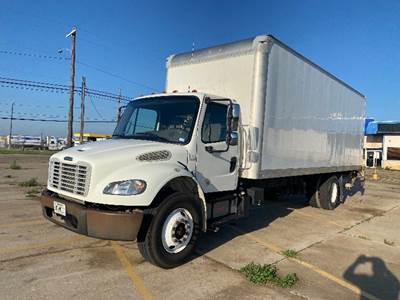 Freightliner M2 24 ft Box Truck - 220HP, 7 Speed Automatic, Roll up Door