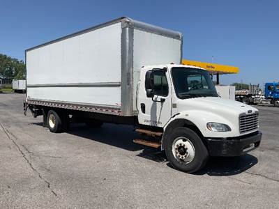 Freightliner M2 26 ft Box Truck - 220HP, 6 Speed Automatic, Roll up Door