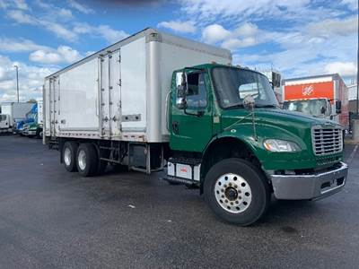 Freightliner M2 20 ft Box Truck - 250HP, 6 Speed Automatic, Roll up Door