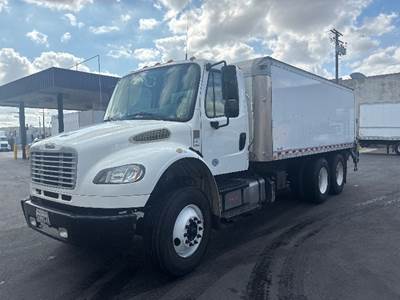 Freightliner M2 Box Truck - 270HP, 6 Speed Automatic, Roll up Door