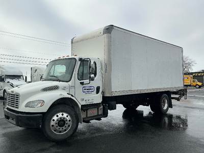 Freightliner M2 22 ft Box Truck - 220HP, 6 Speed Automatic, Roll up Door