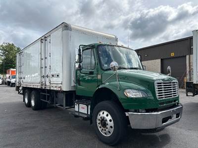 Freightliner M2 24 ft Box Truck - 300HP, 6 Speed Automatic, Roll up Door