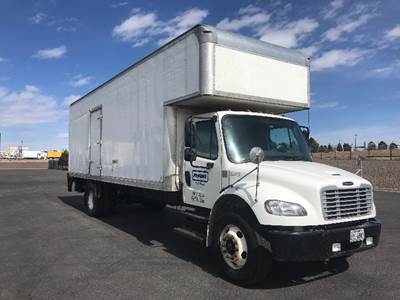 Freightliner M2 26 ft Box Truck - 220HP, 6 Speed Automatic, Roll up Door
