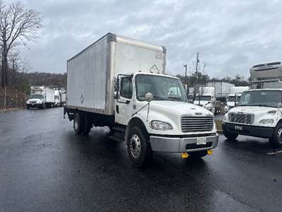 Freightliner M2 Box Truck - 260HP, 6 Speed Automatic, Roll up Door