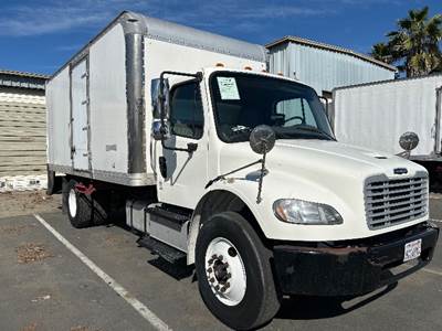 Freightliner M2 Box Truck - 240HP, 6 Speed Automatic, Roll up Door