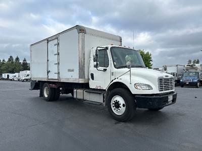 Freightliner M2 Box Truck - 240HP, 6 Speed Automatic, Roll up Door