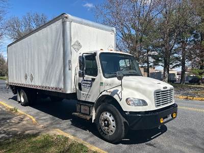 Freightliner M2 Box Truck - 220HP, 6 Speed Automatic, Roll up Door