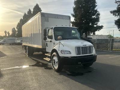 Freightliner M2 Box Truck - 220HP, 6 Speed Automatic, Roll up Door