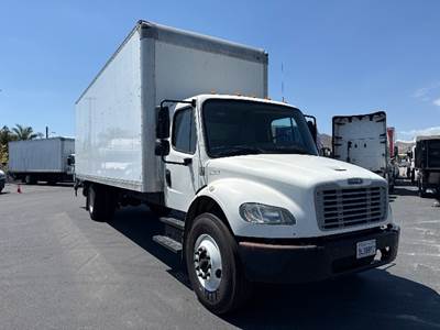 Freightliner M2 Box Truck - 220HP, 6 Speed Automatic