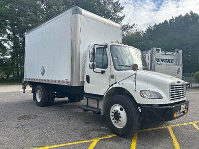 Freightliner M2 Box Truck - 220HP, 6 Speed Automatic, Roll up Door