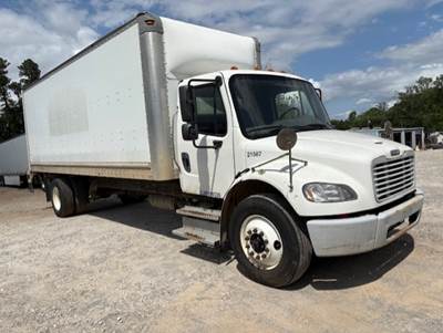 Freightliner M2 Box Truck - 220HP, 6 Speed Automatic, Roll up Door