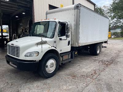 Freightliner M2 Box Truck - 220HP, 6 Speed Automatic, Roll up Door, Liftgate
