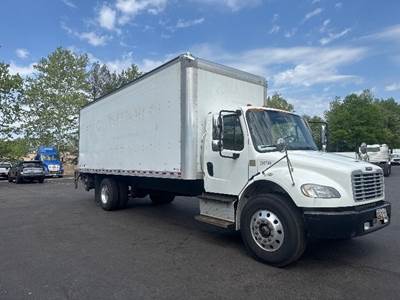 Freightliner M2 Box Truck - 220HP, 6 Speed Automatic, Roll up Door