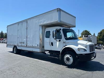 Freightliner M2 Box Truck - 220HP, 7 Speed Automatic