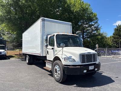 Freightliner M2 Box Truck - 220HP, 6 Speed Automatic, Roll up Door