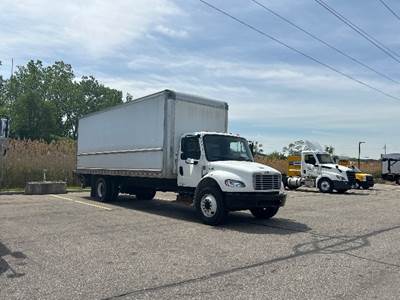Freightliner M2 Box Truck - 220HP, 6 Speed Automatic, Roll up Door