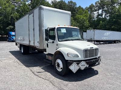 Freightliner M2 Box Truck - 260HP, 7 Speed Automatic, Roll up Door
