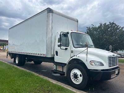 Freightliner M2 Box Truck - 260HP, 6 Speed Automatic, Roll up Door