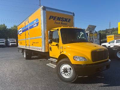 Freightliner M2 Box Truck - 220HP, 6 Speed Automatic, Roll up Door