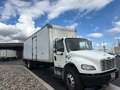 Freightliner M2 Box Truck - 220HP, 6 Speed Automatic, Roll up Door