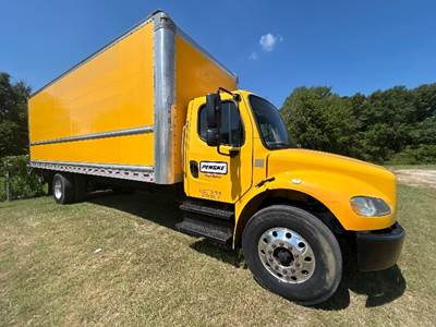 Freightliner M2 Box Truck - 220HP, 7 Speed Automatic, Roll up Door