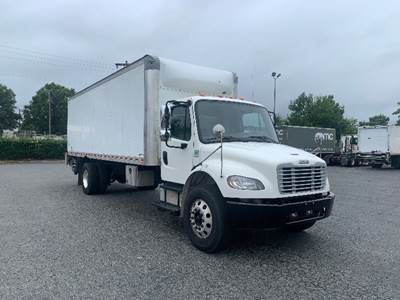 Freightliner M2 Box Truck - 250HP, 7 Speed Automatic, Roll up Door