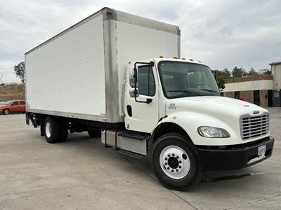 Freightliner M2 Box Truck - 220HP, 6 Speed Automatic, Roll up Door