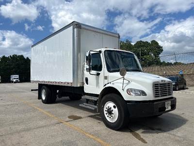 Freightliner M2 Box Truck - 220HP, 6 Speed Automatic, Roll up Door