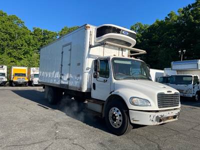 Freightliner M2 Box Truck - 230HP, 6 Speed Automatic, Roll up Door