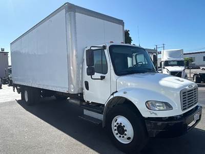Freightliner M2 Box Truck - 220HP, 6 Speed Automatic