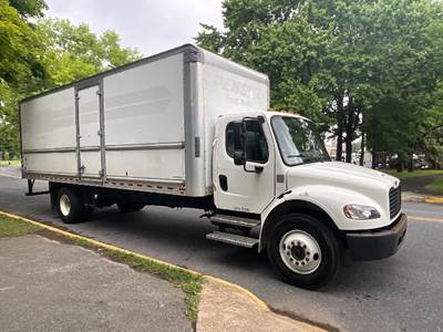 Freightliner M2 Box Truck - 220HP, 6 Speed Automatic, Roll up Door