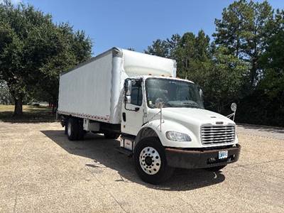 Freightliner M2 Box Truck - 250HP, 7 Speed Automatic, Roll up Door