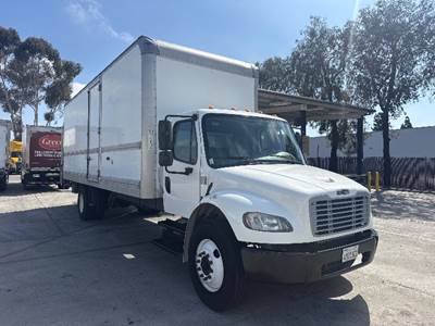 Freightliner M2 Box Truck - 220HP, 6 Speed Automatic, Roll up Door