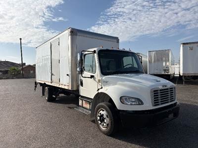 Freightliner M2 Box Truck - 200HP, 6 Speed Automatic, Roll up Door