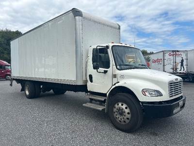 Freightliner M2 Box Truck - 220HP, 6 Speed Automatic, Roll up Door