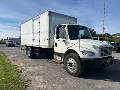 Freightliner M2 Box Truck - 260HP, 6 Speed Automatic, Roll up Door