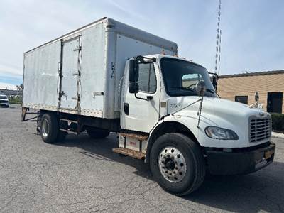 Freightliner M2 Box Truck - 260HP, 6 Speed Automatic, Roll up Door