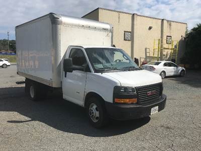 GMC G33503 12 ft Box Truck - 341HP, 6 Speed Automatic, Roll up Door